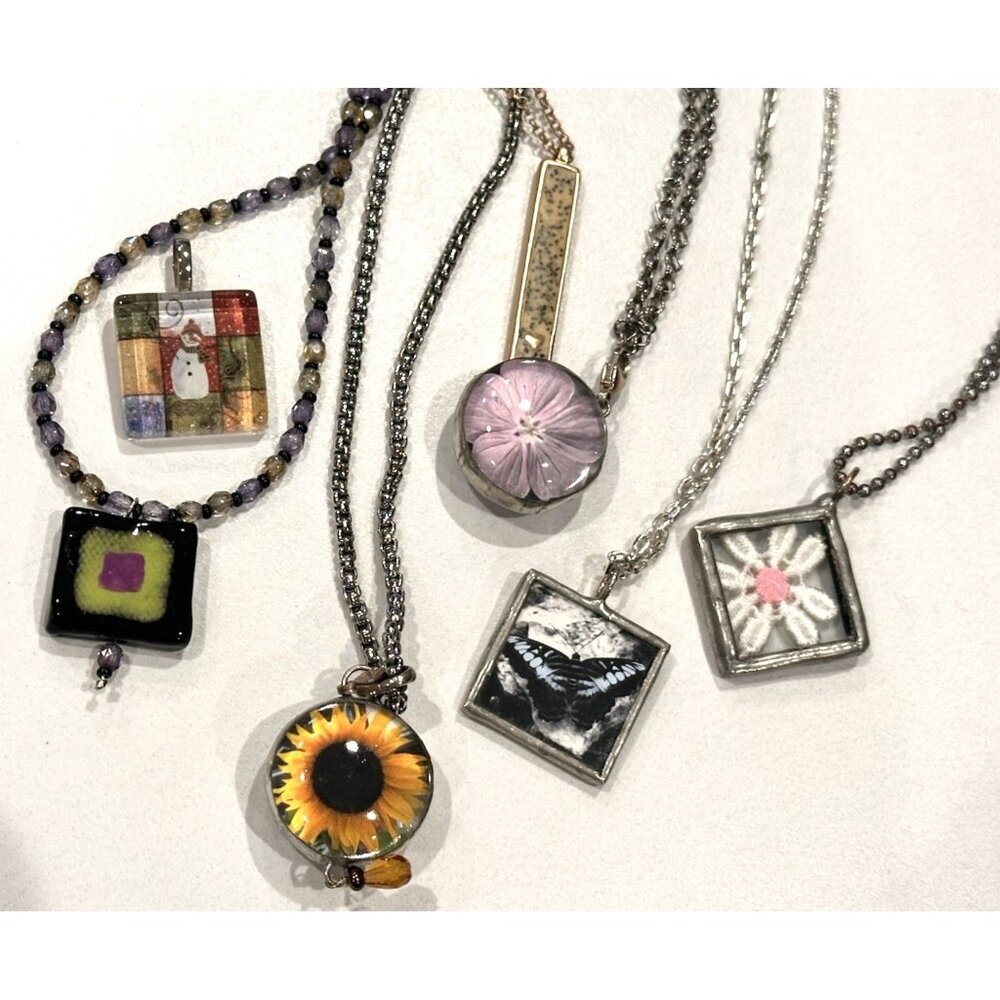 CONTEMPORARY INSPIRATIONAL PENDANTS GLASS BUBBLE CHARMS CHAIN NECKLACES LOT LN - Picture 2 of 4